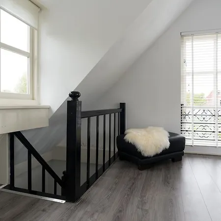 Idyllic Sloten Bed & Breakfast Amsterdam