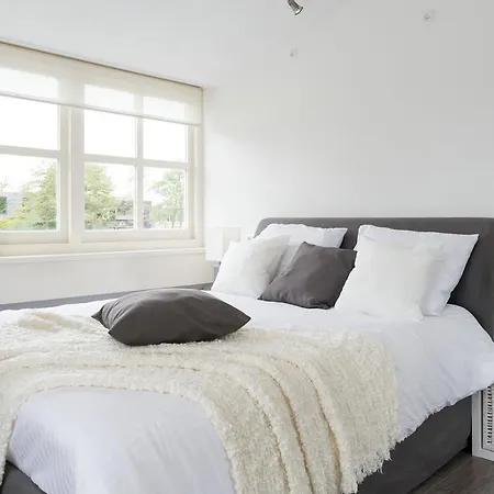 Idyllic Sloten 3*